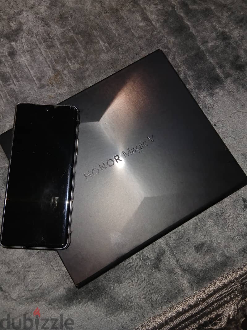 Honor Magic V 8