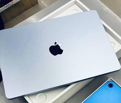 MacBook air M4 100% 24/512 Apple warranty Ar/En MacBook air M4 100% 24/512 Apple warranty Ar/En