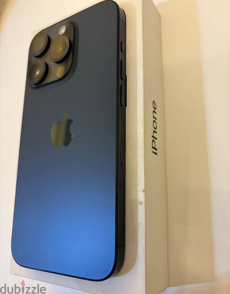Apple - iPhone 15 Pro 3