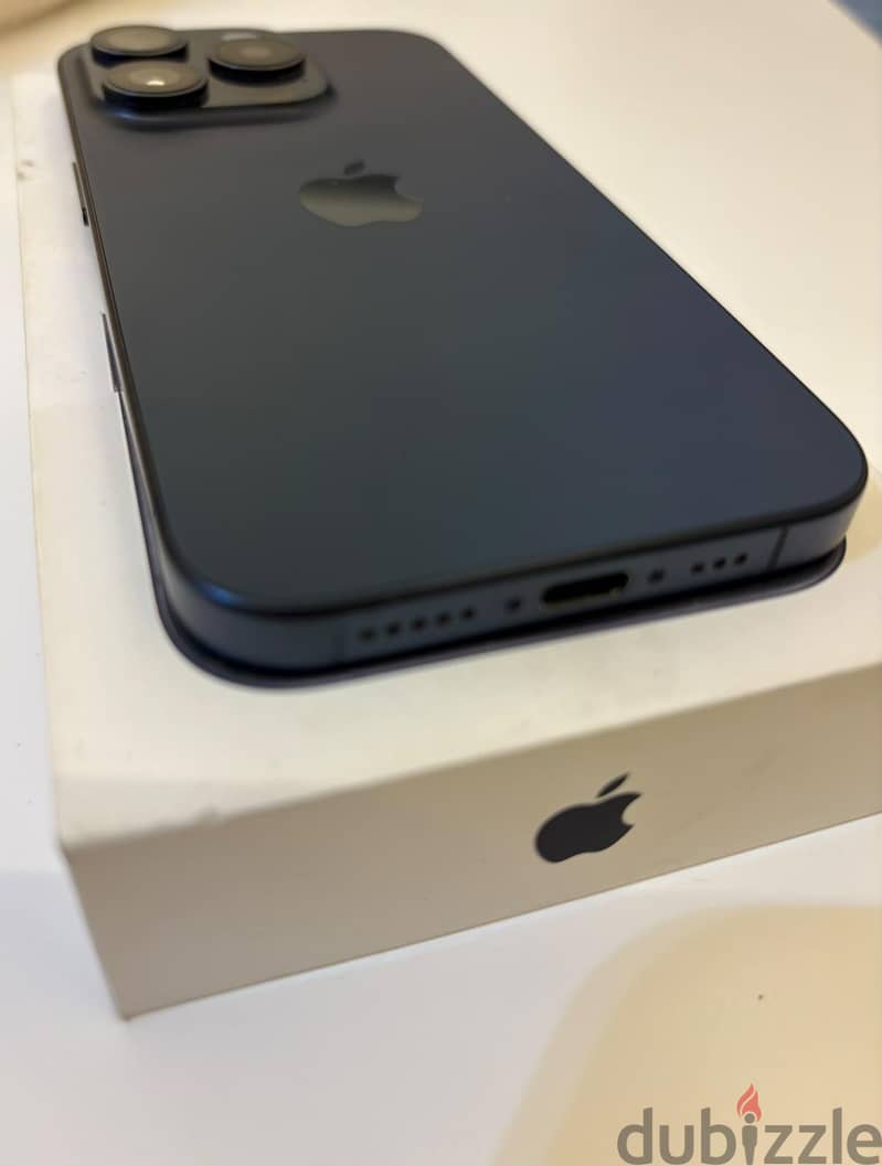Apple - iPhone 15 Pro 7
