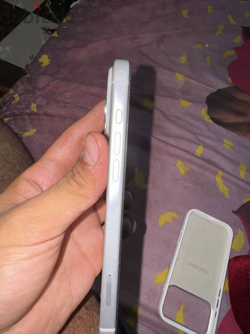 Apple - iPhone 17 Pro Max 4