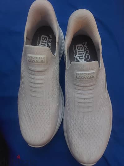 sketchers new