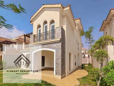 Last Duplex 5Bed Ready to move at Special price, Finished VIP with installments Over 10Years, Minutes from Iconic Tower and Grand Mosque of Egypt