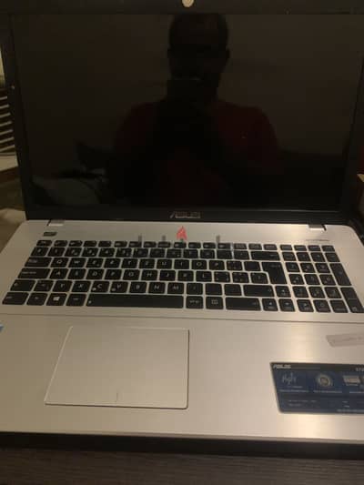 Asus X750L