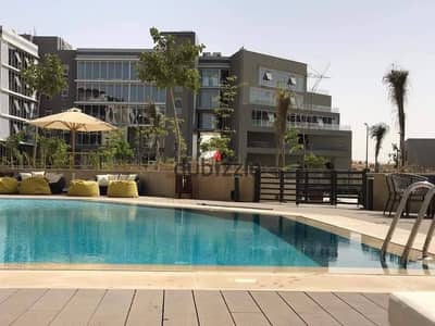 Penthouse for Sale in **AZAD Compound – New Cairo**, in a prime location near the **American University in Cairo (AUC)** and close to the main roads a