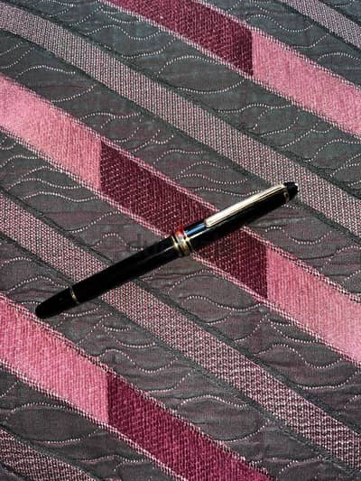 قلم mont blanc