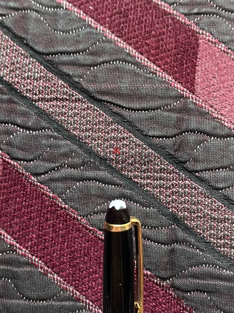 قلم mont blanc 4