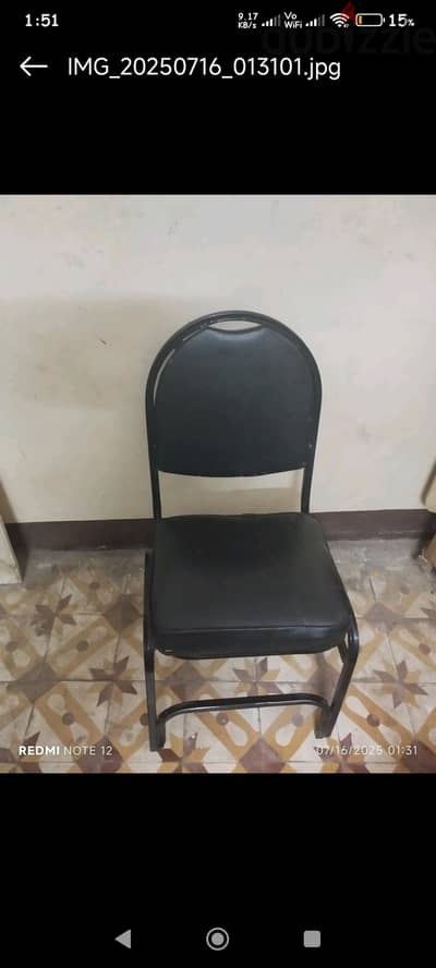 اثنين كرسي جلد و حديد بحالة فوق الممتازة