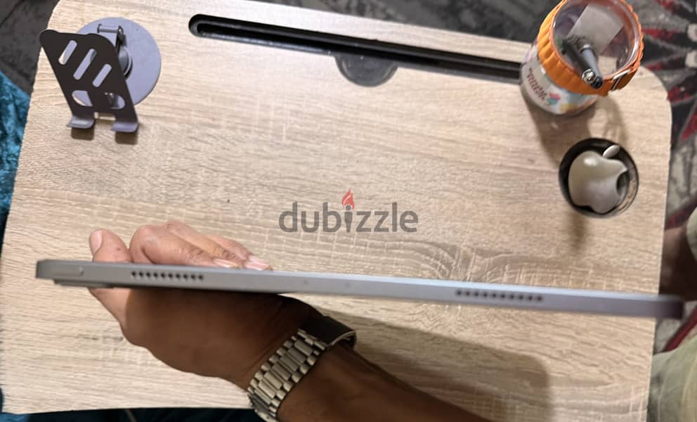 iPad Pro M2 12.9-inch (6th Generation)  (Wi-Fi) 4