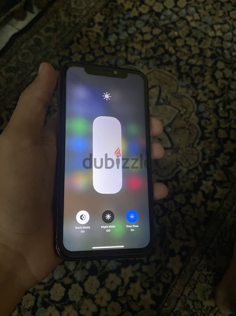 Apple - iPhone XR 5