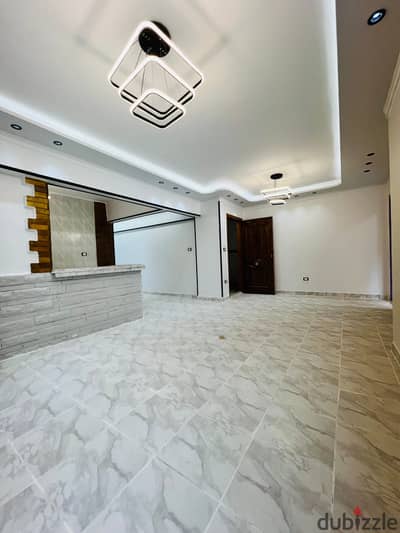 Apartment in Al-Ajmi, next to Dar Al-Difaa Hotel and all services, a residential location just steps from the sea