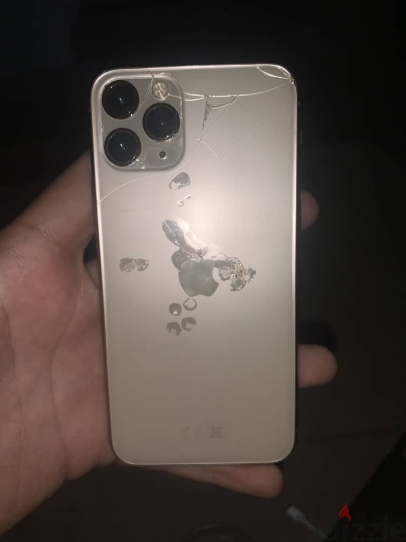 Apple - iPhone 11 Pro 6