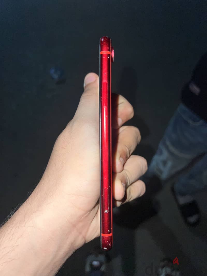 Apple - iPhone XR 4
