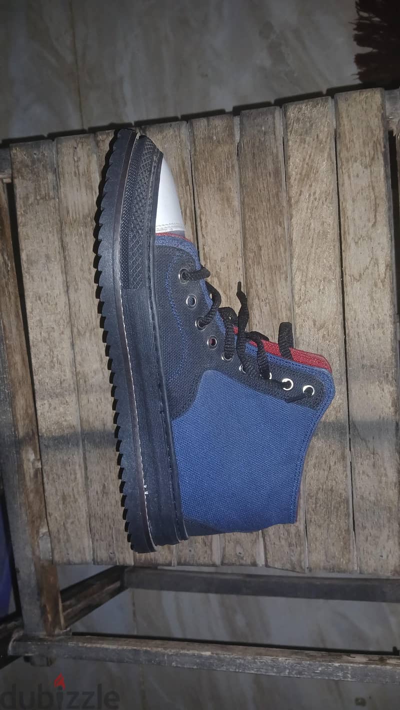 CONVERSE 1