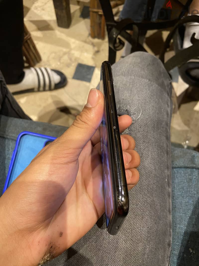 Apple - iPhone 11 Pro 1