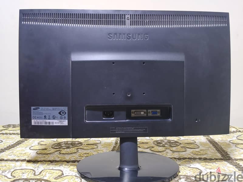 Syncmaster E2320 استعمال منزلي 1