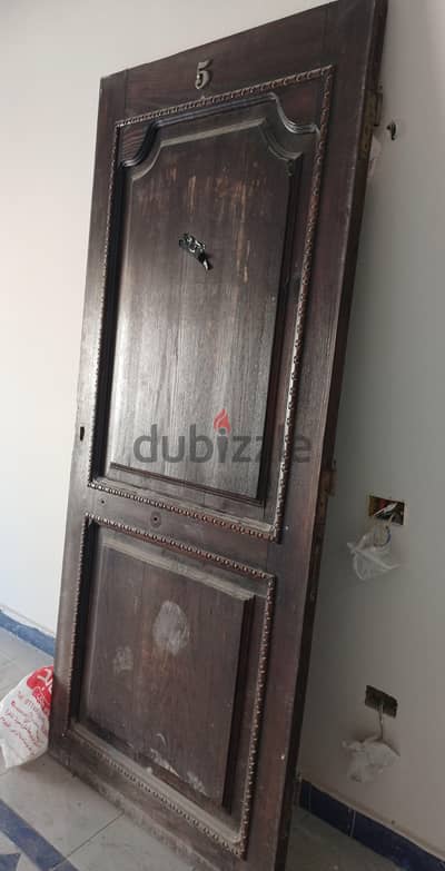 باب شقة مستعمل للبيع