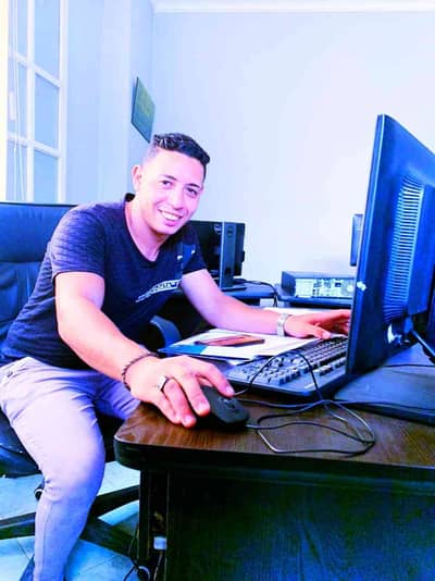 Hosny ELhalwany