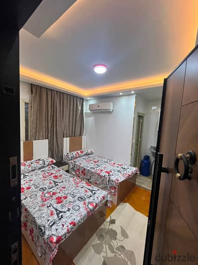 October Al-Hay Al-Awwal Majawir 6 First Floor Including Water and Electricity Double First Residence