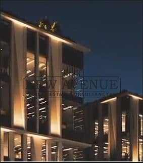 امتلك محل تجاري مميز في الدور الأرضي في واحدة من أكثر المواقع حيوية وطلبًا في شارع 90 الجنوبي،on South 90th Street, New Cairo. Location: Directly on S