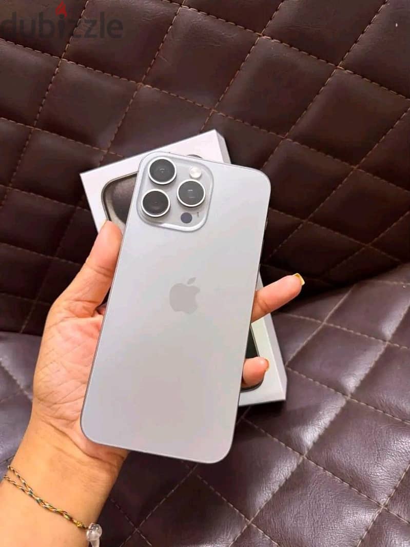 Apple - iPhone 15 Pro Max 2