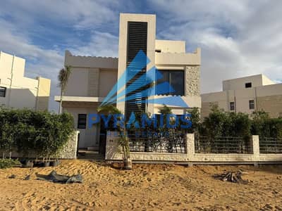 Villa independent buildings 300m for sale in Nur city, old contract, and longest repayment period