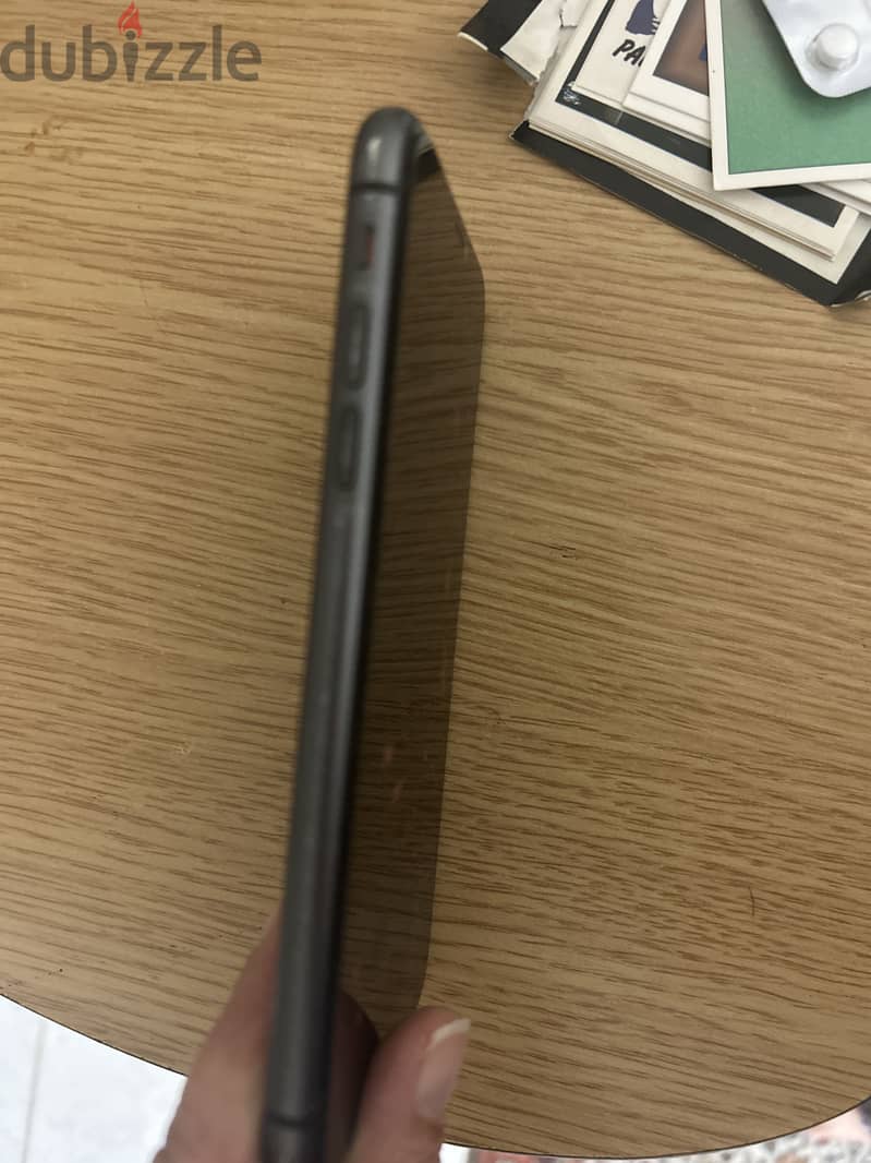Apple - iPhone 11 4