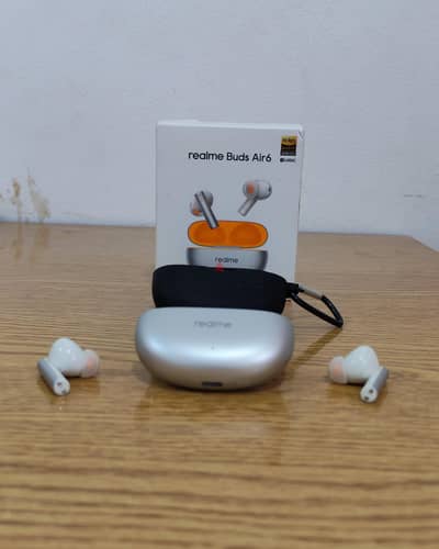 realme buds air 6  بحالة الزيرو