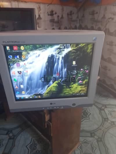 شاشة عادية فلات  LG 17