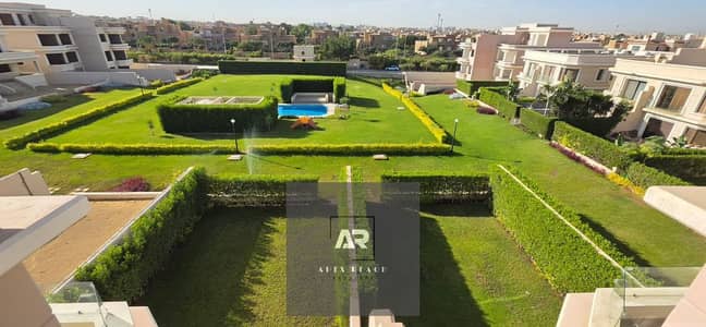 فيلا 5 غرف فندقيه للايجار في كمبوند توب فيو - التجمع الخامس - القاهره الجديده
