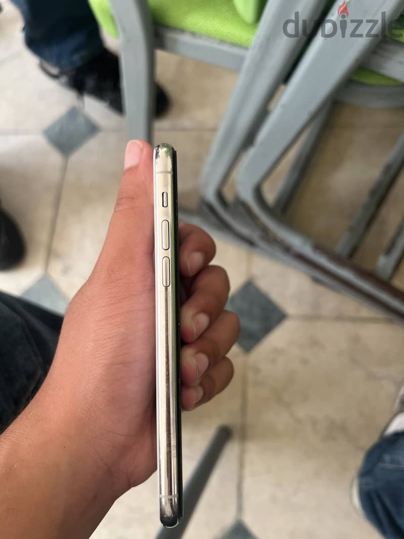 Apple - iPhone 11 Pro 5