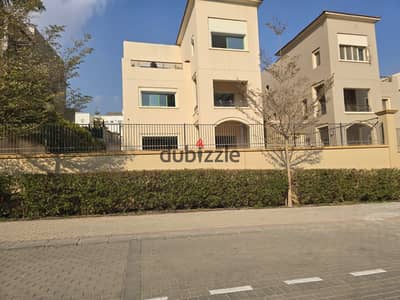فيلا 4 غرف نوم متشطبة بالمطبخ والتكييفات للبيع في أب تاون كايرو إعمار Uptown Cairo Emaar
