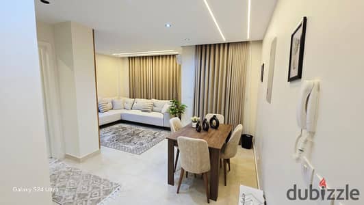 استوديو مفروش بمدينتي 56متر مكيف بالكامل B12