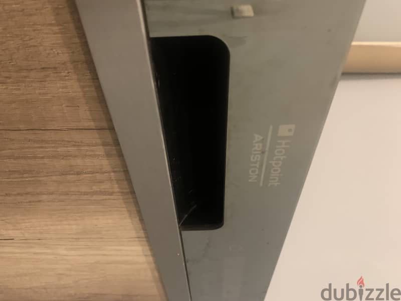Ariston Built-in Dishwasher 7