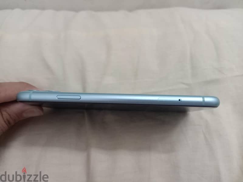 Apple - iPhone 11 4