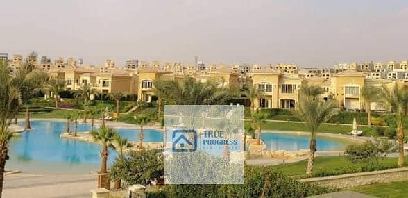 تاون هاوس كورنر للبيع في كمبوند Stone Park بموقع متميز