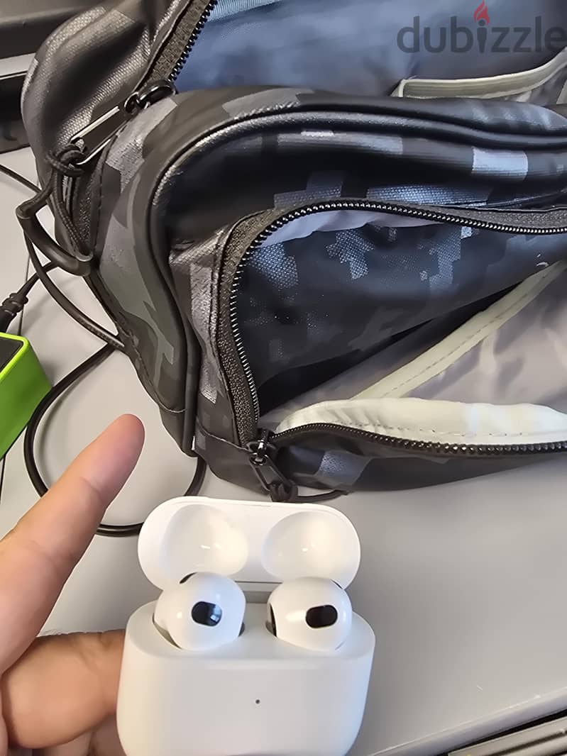 Airpods 2 without box a 1