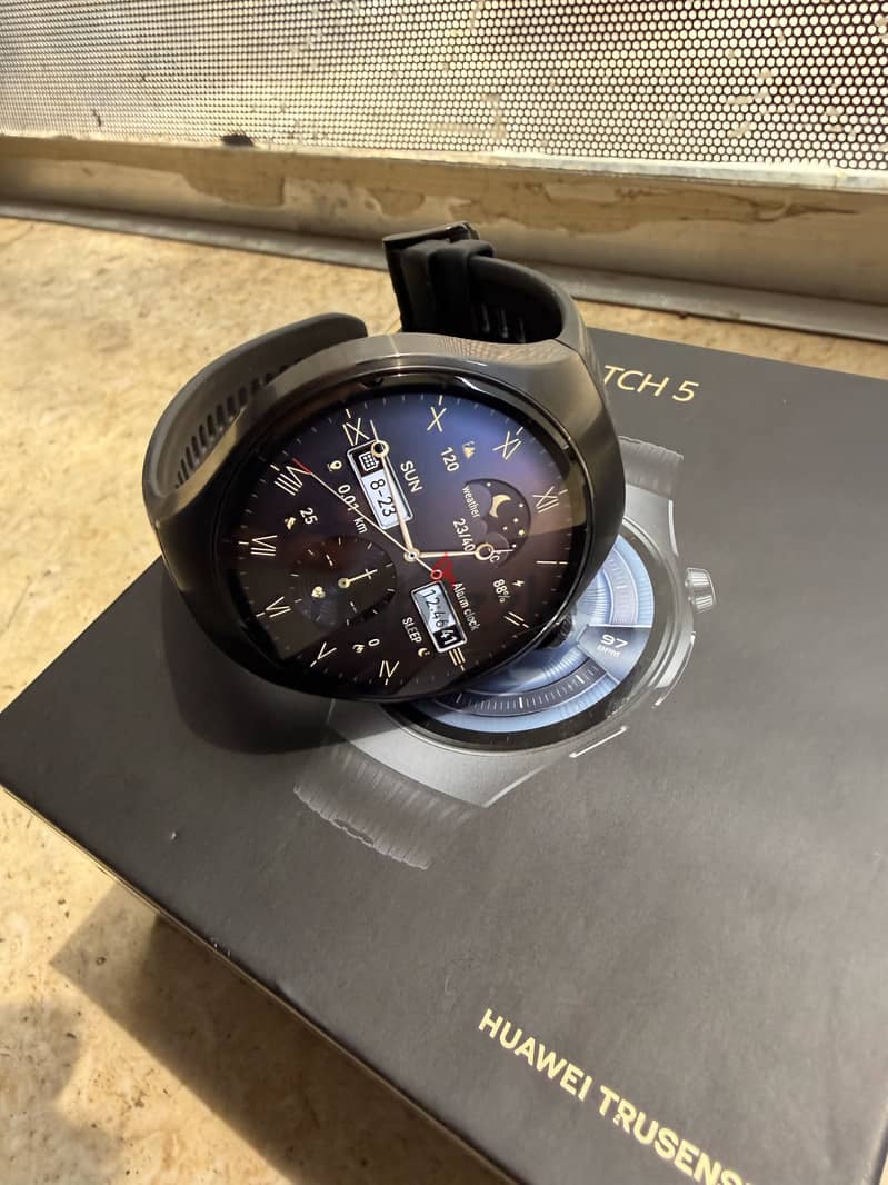 Huawei Watch 5 46mm LTE – Black 3