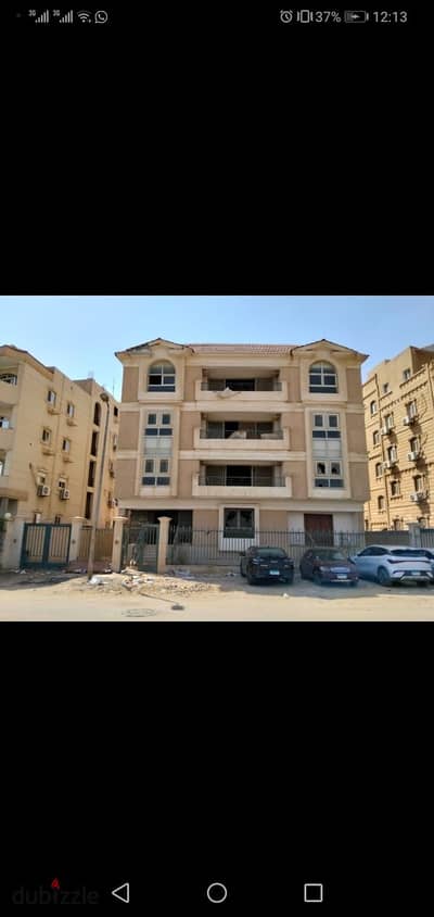 عماره للبيع في التجمع الخامس امام الجامعه الامريكيه مباشره بدروم وارضي و٣ أدوار متكرر والروف مترخص متشطبه الوجهه على مساحه ٧٤٠ م جنبها كل الخدمات واما