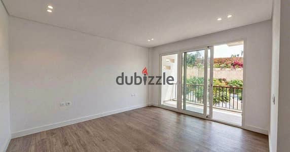 Fully finished apartment for saleِ Acs and kitchen in Pyramid Hills Compound view of the Pyramids