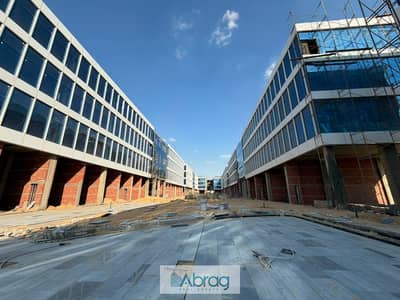 Store at the plaza 72m height 6 meters immediate delivery 20% deposit and the rest over 5 years