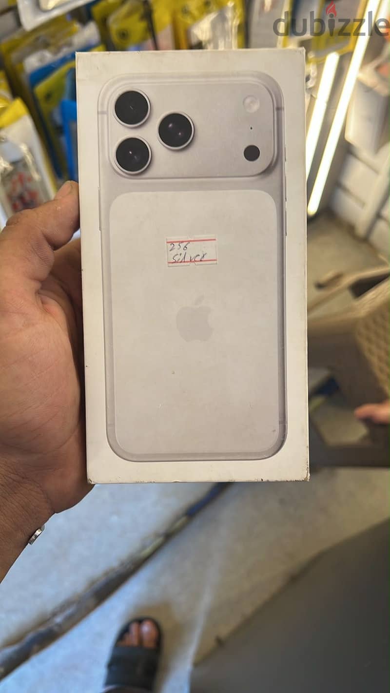 Apple - iPhone 17 Pro Max 1