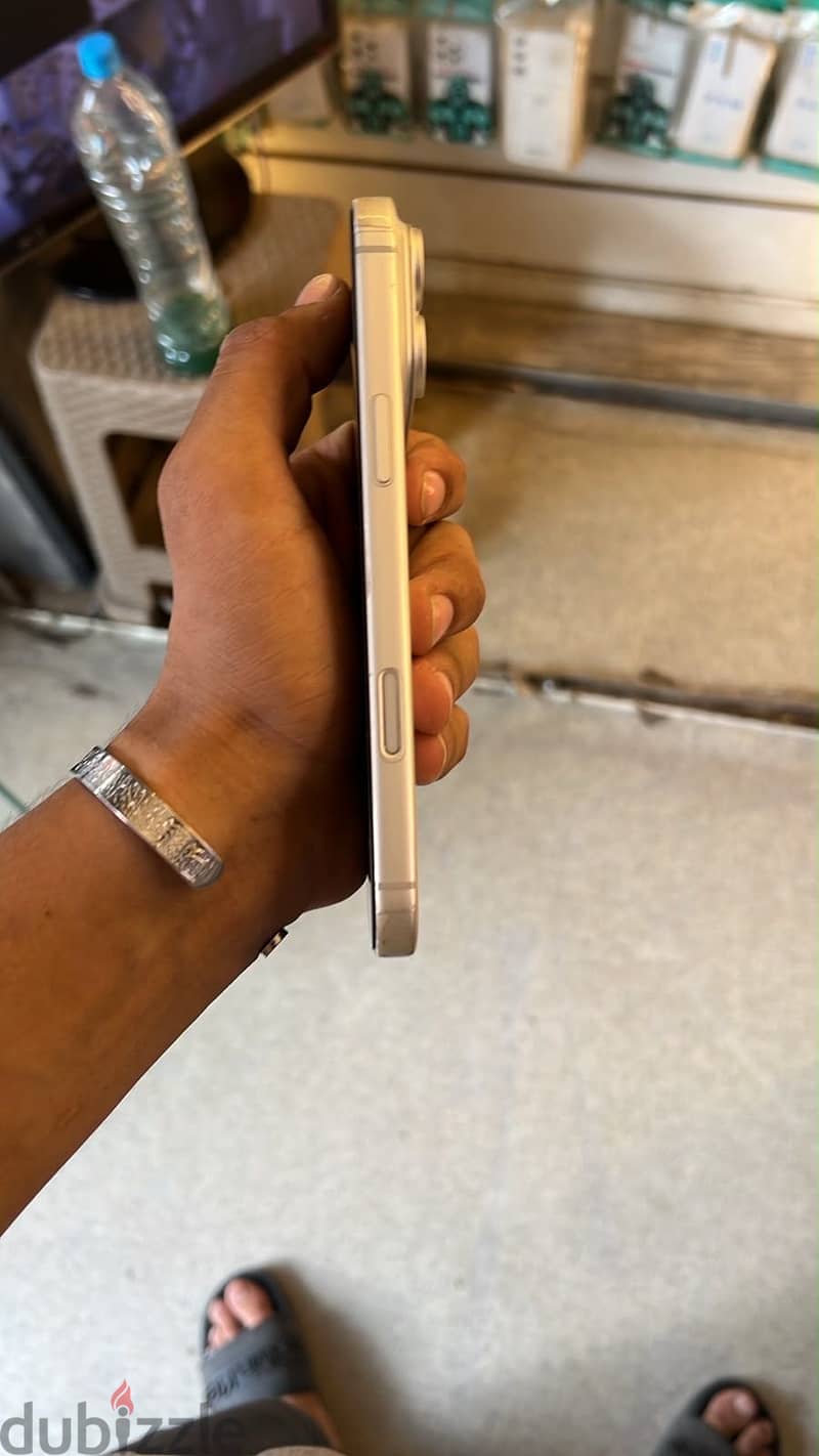 Apple - iPhone 17 Pro Max 4