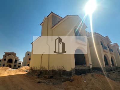 Lowest price corner townhouse villa for sale in installments in Sarai Cavana, near Madinaty. Exclusive price, immediate occupancy. Lowest price corner townhouse villa for sale in installments in Sarai Cavana, near Madinaty. Exclusive price, immediate occupancy.