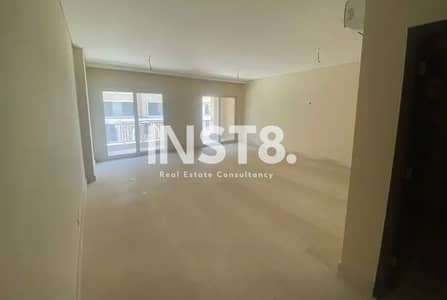 Apartment for Rent Finishing and View Beside Pool in 90 Avenue