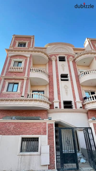 Apartment for sale directly from the owner, third floor, in Banafseg 1 Villas