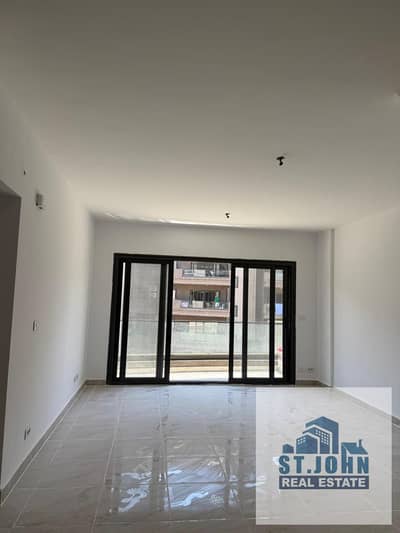 Apartment for rent area 131 m Madinaty first residence three bedrooms and two bathrooms without maintenance costs elevator