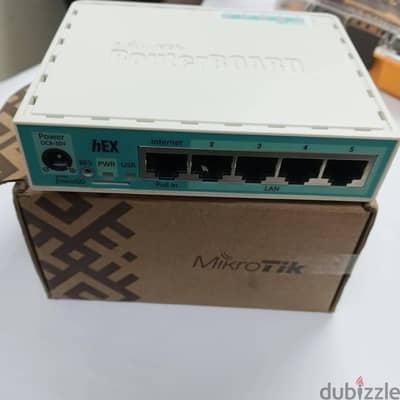 mikrotik router rb750gr3