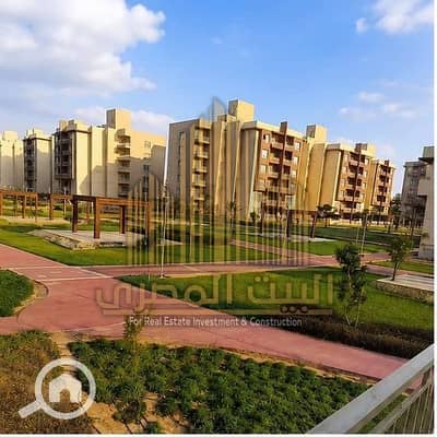 Apartment 160 m ground floor garden for sale in the compound and old contract 2,830,000