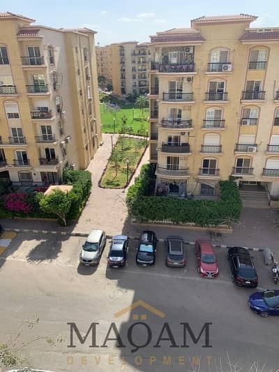  شقة مميزة للبيع في الرحاب 2 – المرحلة العاشرة   المساحة: 119م² | صافي 113م²  الدور الخامس والأخير   تقسيمة ذكية بأقل نسبة تحميل 5%:  3 غرف